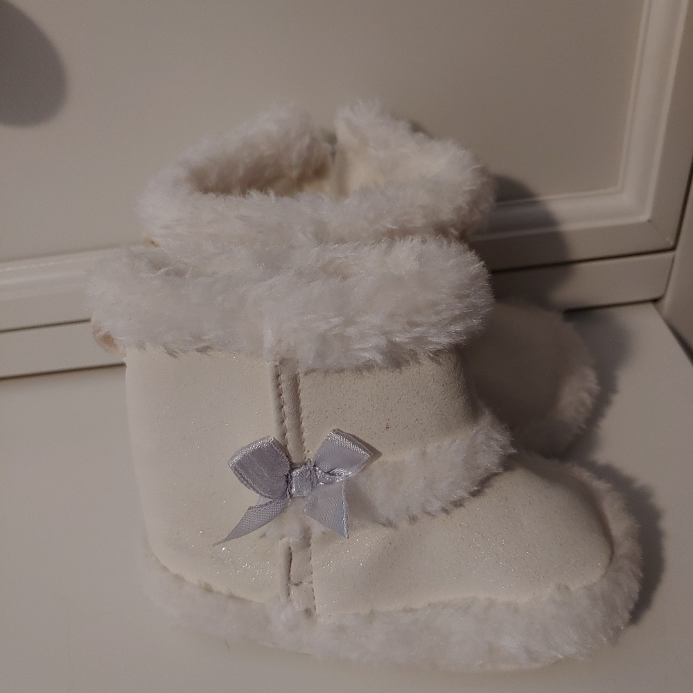 Cozy White Baby Booties with Bow
